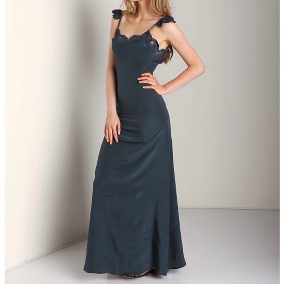 The Stone Cold Fox De La Vega Gown in Emerald Green - Picture 1 of 5